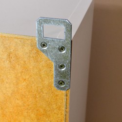 Witryna ścienna z zamkiem